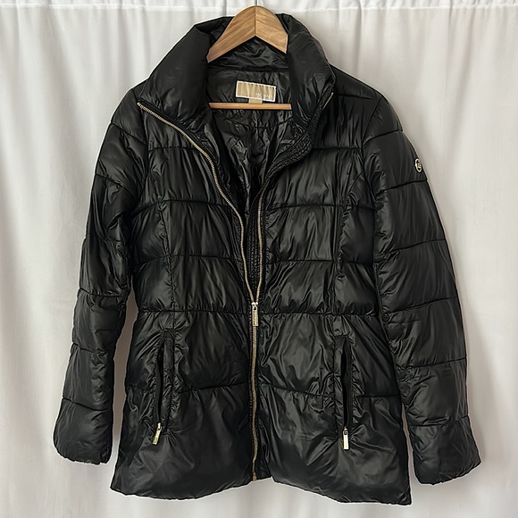 MICHAEL Michael Kors Jackets & Blazers - Michael Kors Stylish Black Puffy Jacket Coat **Size M** 🧥🧥